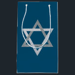 David Hanukkah Glitter stjärna<br><div class="desc">Hanukkah 2022 börjar på kvällen Söndag den 18 december och slutar på kvällen måndagen den 26 december</div>