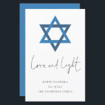 David Hanukkah-kort, lätt stjärna i Kärlek<br><div class="desc">Kärlek Light Star of David Hanukkah Card. Ett budgetkort på 110-tumskortet SEMI GLOSS 110 lb lagrar (liknande storleken på ett vykort) med pris vikt på 5, 5 x 8, 5 tum för ditt festliga hälsning. OBS! Kuvertet som medföljer detta kort är större än kortet på 6, 75 x 9 tum....</div>