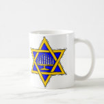 David & Menorahs stjärna Kaffemugg<br><div class="desc">Gult Star of David fylld med blått och en menorah.</div>