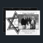 David Photo Modern Hanukkah Black White Star Julkort<br><div class="desc">Minimal klassisk svart Pub/Bat mitzvah och Hanukkah moderna stjärnan av David mot en solid bakgrund skapar en elegant,  sofistikerad design. Om du vill ha mer information om färg eller matchande produkter kan du gå till JustFharryn @ Zazzle.com eller kontakta designern,  c/o Fharryn@yahoo.com Alla höger reserverade. #zazzlemade #christmasdecor</div>