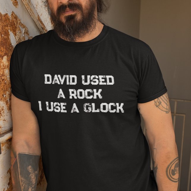 David Used a Sten I använda a Glock T Shirt (Skapare uppladdad)