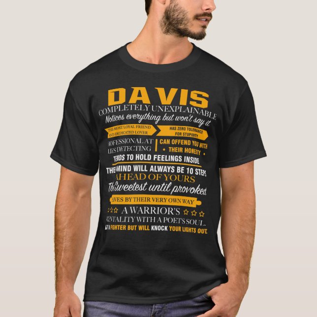 DAVIS är fullständigt oförklarligt T Shirt (Framsida)