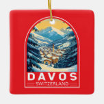 Davos Schweiz Travel Art Emblem Julgransprydnad Keramik<br><div class="desc">Demografi av Davos-reflektor. Davos är en stad i de schweiziska Alpernorna,  i kantonen Graubünden. Det är en populär skidort med ett konferenscenter som är värd för Världsekonomiskt forum.</div>