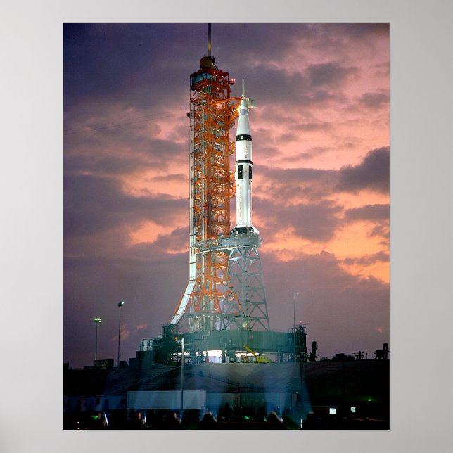 Dawn Bryts bakom ASTP Saturn IB CDDT Poster (Framsidan)
