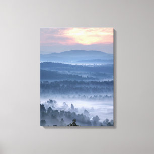 Dawn mellan Valleys Canvastryck