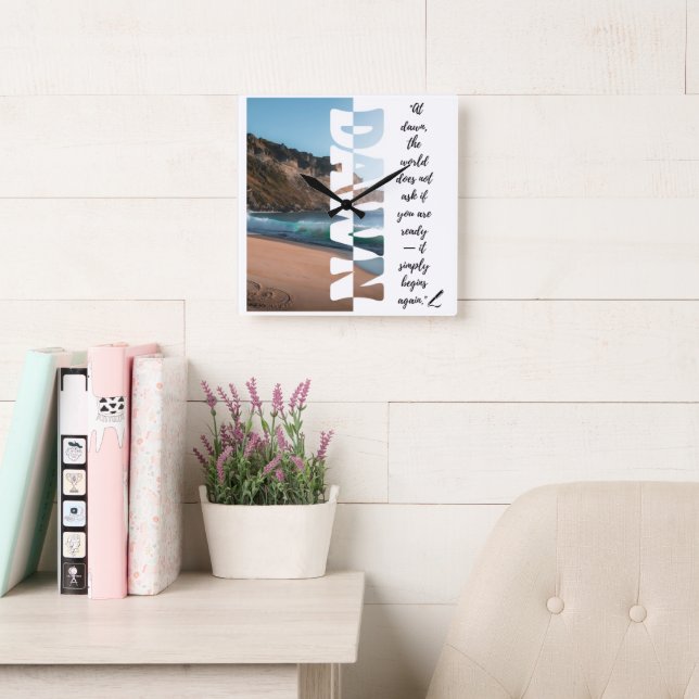 Dawn — Simply Begin Again Fyrkantig Klocka (Läsesal)