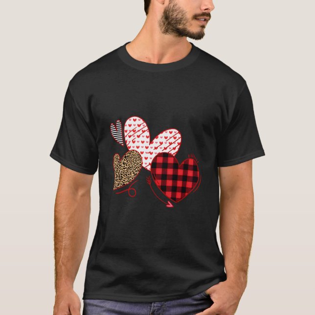 Day He Love Leopard Plaid T Shirt (Framsida)
