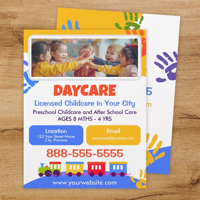 Daycare Childcare Kindergarten School Roligt Flyer (Skapare uppladdad)