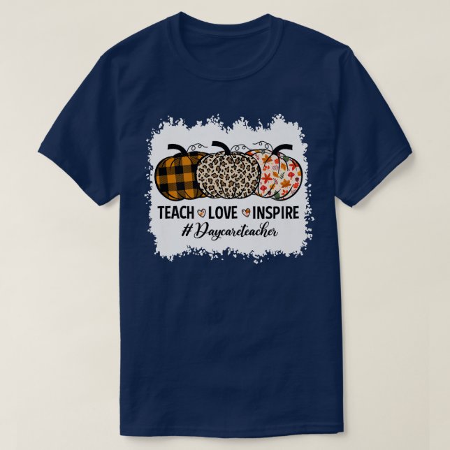 Daycare Teacher Back to school Pumpkin Fall Teache T Shirt (Design framsida)