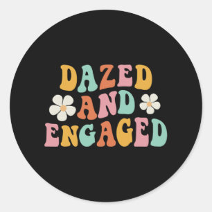 Dazed and Engine Flowers Groovy Bachelorette Part Runt Klistermärke