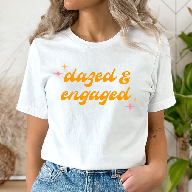 Dazed & Engaged Groovy Rosa & Orange Bachelorette T Shirt (Skapare uppladdad)