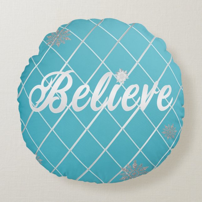 Dazzling Tro Light Blue and Silver Checkered Rund Kudde (Framsidan)