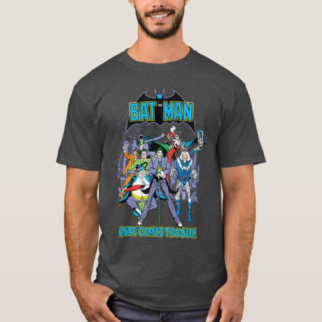 DC Comics Batman Här Kommer Problem Skurk Lag T Shirt (Framsida)