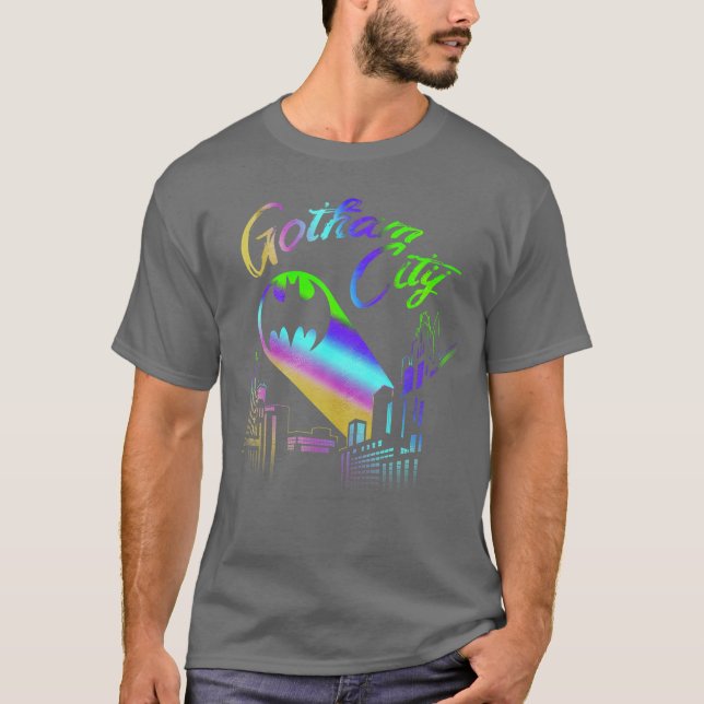 DC Comics Pride Batman Gotham City Regnbåge rolig T Shirt (Framsida)