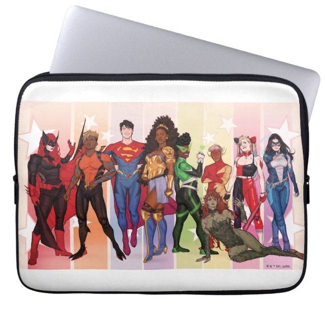 DC-Pridets Tecknad Cover 2022 Variant Laptop Fodral (Framsidan)
