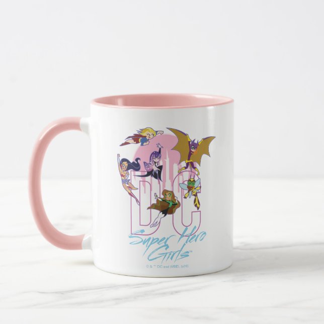DC Toppen Hero Girls Skyline Mugg (Vänster)