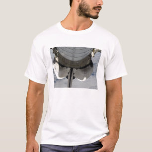 De aft portionr av rymdfärjasträvan 2 t shirt