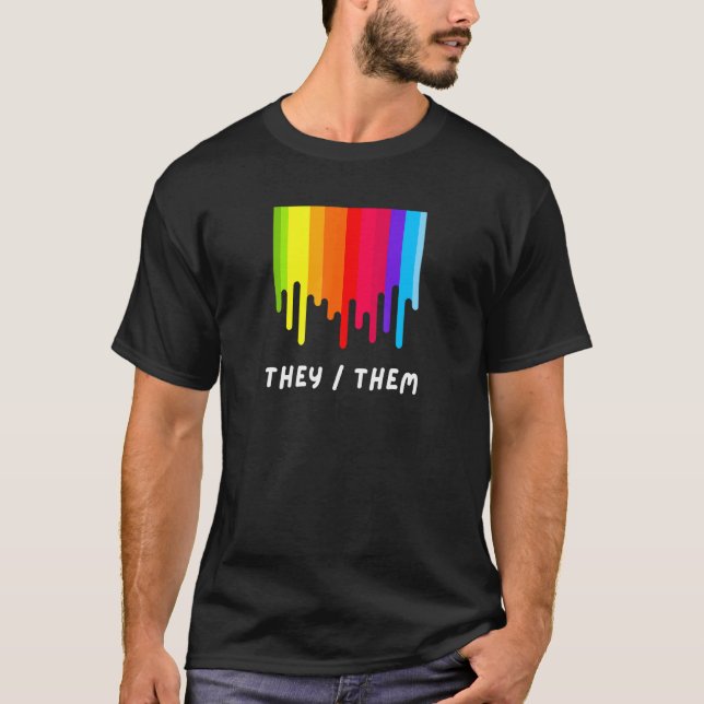 De använder icke-binära pronouns Gay pride Month L T Shirt (Framsida)