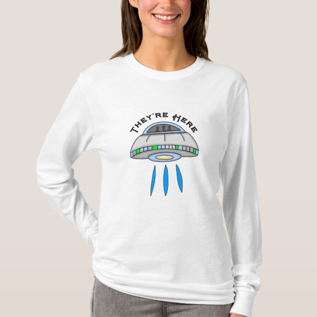 De är här UFO Alien Invasion T Shirt (Framsida)