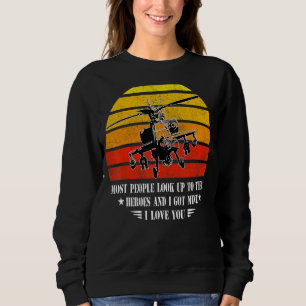 De flesta letar upp sina hjältar i Har min Helico T Shirt
