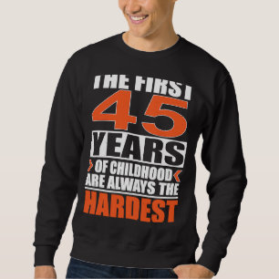 De första 45 åren av barn är alltid de som har lång ärmad tröja