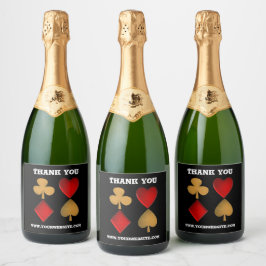 De fyra kostym,Personligen