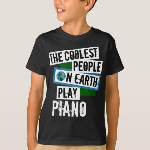 De kallaste människorna på jorden spelar Piano T Shirt