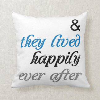 De levde lyckligt efter Pillow Kudde