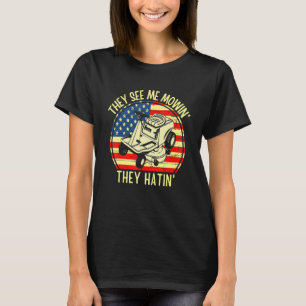 De ser mig som myggar de Hatin Gräsmatta Mwing USA T Shirt