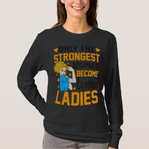De starkaste kvinnorna kommer tillbaka till Scho i T Shirt