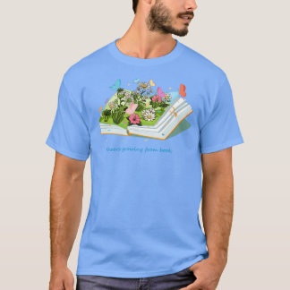 De vackra blommor som växer från bok t shirt