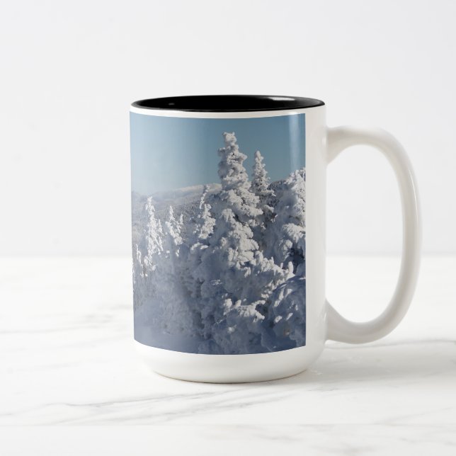 De vita bergen i New Hampshire Två-Tonad Mugg (Höger)