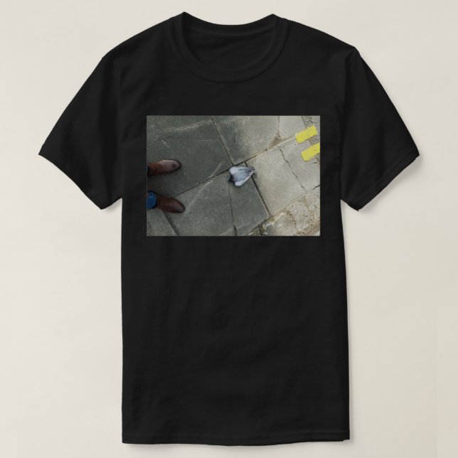Dead Bird Pigeon Shoes 2 T Shirt (Design framsida)