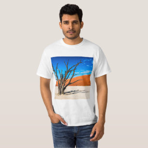 Dead träd i Deadvlei, Namibia T Shirt