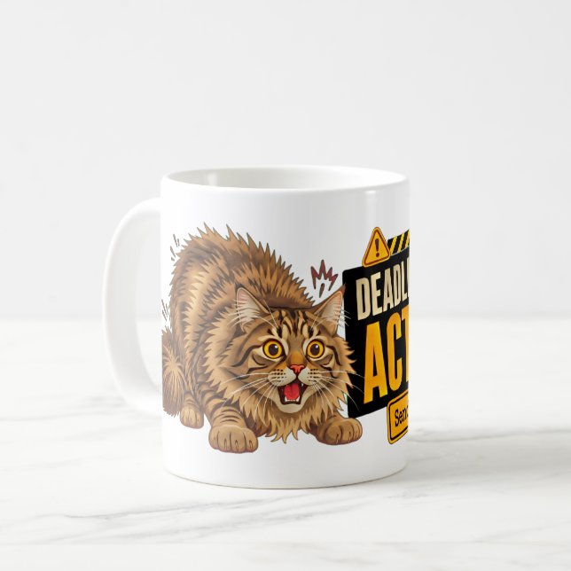 Deadline-läge aktiverat katt för stressade arbetar kaffemugg (Framsida vänster)