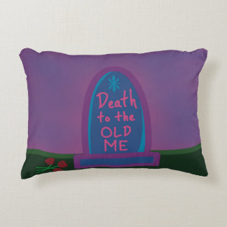Death to the Old Me Throw Pillow Prydnadskudde