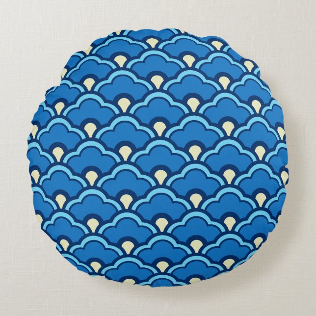 Deco Chinese Scallops, Ocean Blue och Indigo Rund Kudde (Framsidan)