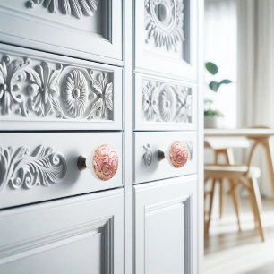 Decorative Guld Filigree on Söt Rosa Orb Knopp