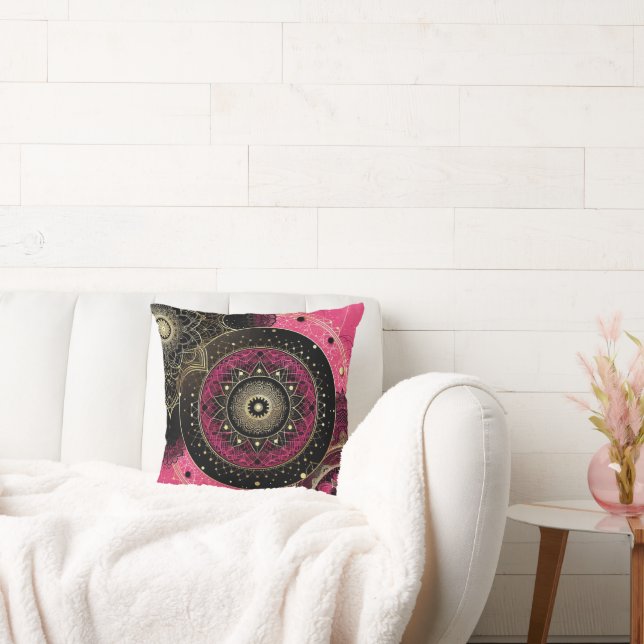Decorative Mandala Pink and Black Throw Cushion Kudde (Soffa)