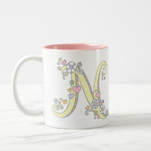 Decorative Monogram N-hjärtan blommor art mugg
