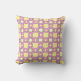 decorative pillow featuring a geometric pattern kudde