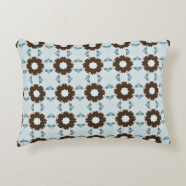 decorative pillow featuring a geometric pattern prydnadskudde