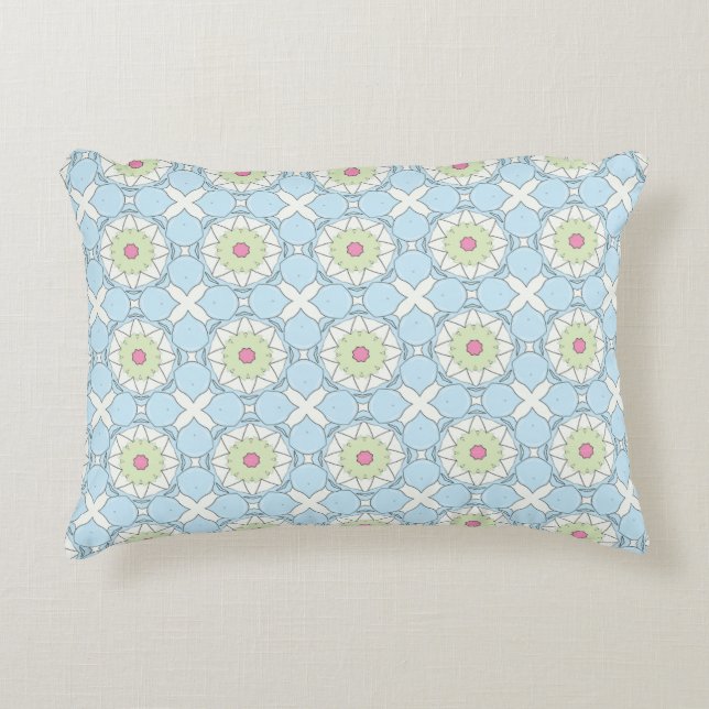 decorative pillow featuring a geometric pattern prydnadskudde (Framsidan)