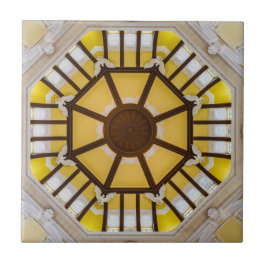 Decorerat tak vid Tokyo Station Kakelplatta