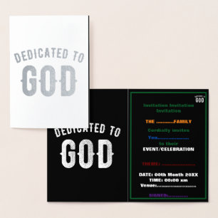 DEDIKERAD TILL GOD ANPASSADE COOLA VITTEXT FOLIERAT KORT