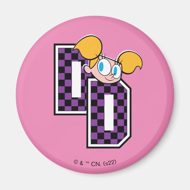 Dee Dee Athletic Brev Graphic Magnet (Framsidan)