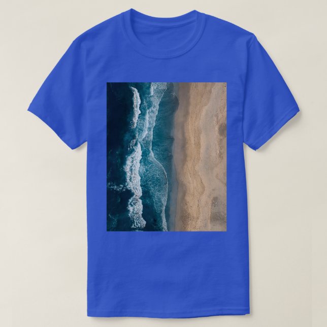 Deep Blue Ocean Waves Graphic T Shirt (Design framsida)