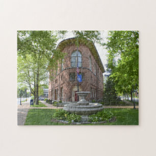 Deep River Town Hall Puzzle Pussel