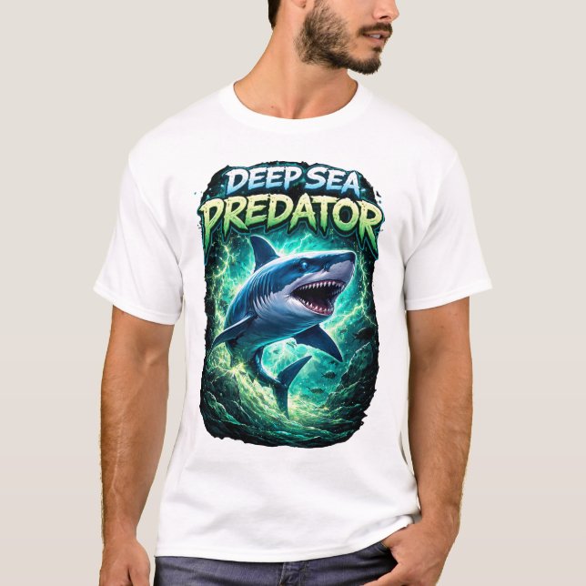 Deep sea predator shark T-Shirt (Framsida)