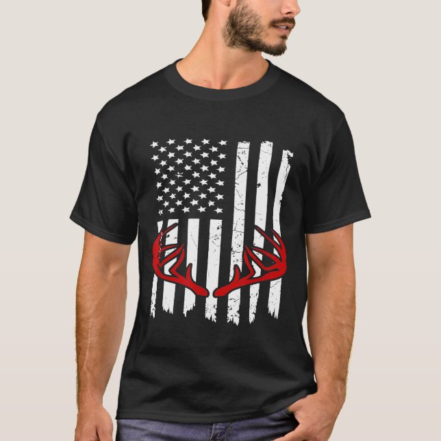 Deer Antler Bow Hunt 2020 Tee Whitetail Hunter Ame (Framsida)